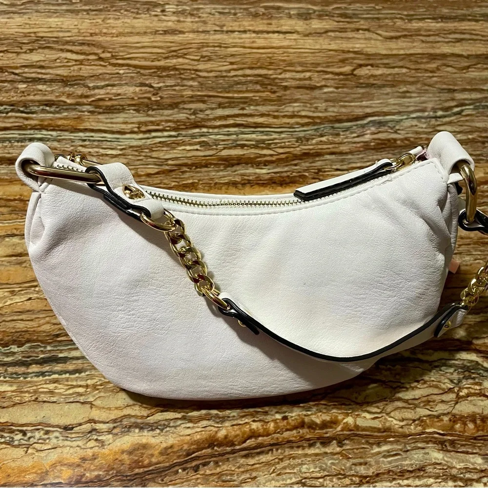 Juicy Couture - Picture 6 of 8